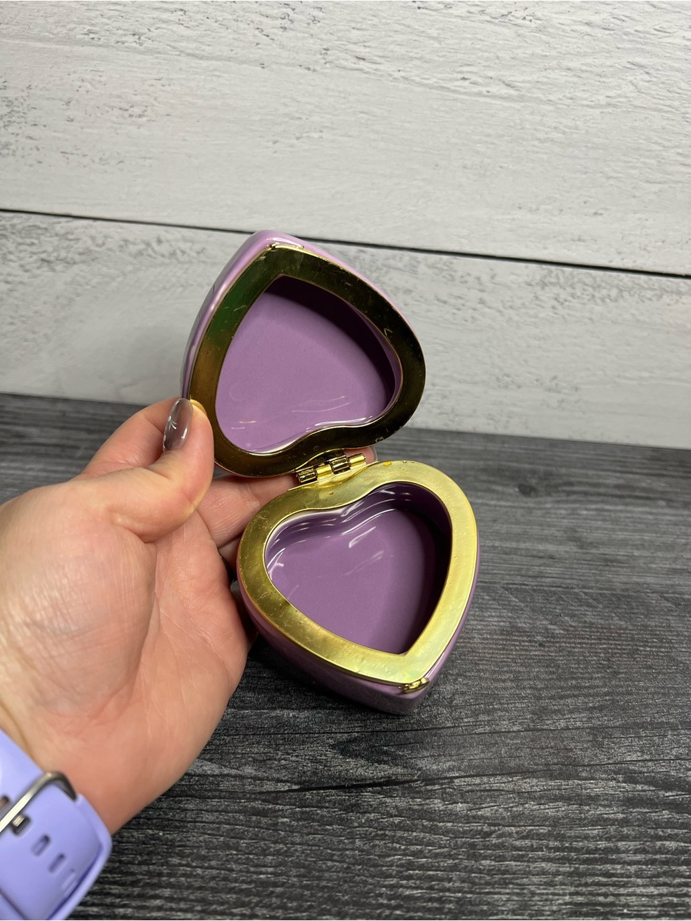 Gucci Heart Shaped Purple Jewelry Box with Floral Accent - Picture 4 of 5